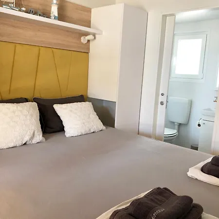 Mobile Homes Sea Princess Biograd na Moru Kültér fotó